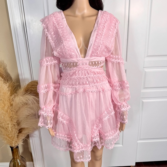 ROSEVELVET Dresses & Skirts - LIGHT PINK MINI DRESS WITH CROCHET AND LACE DETAILS